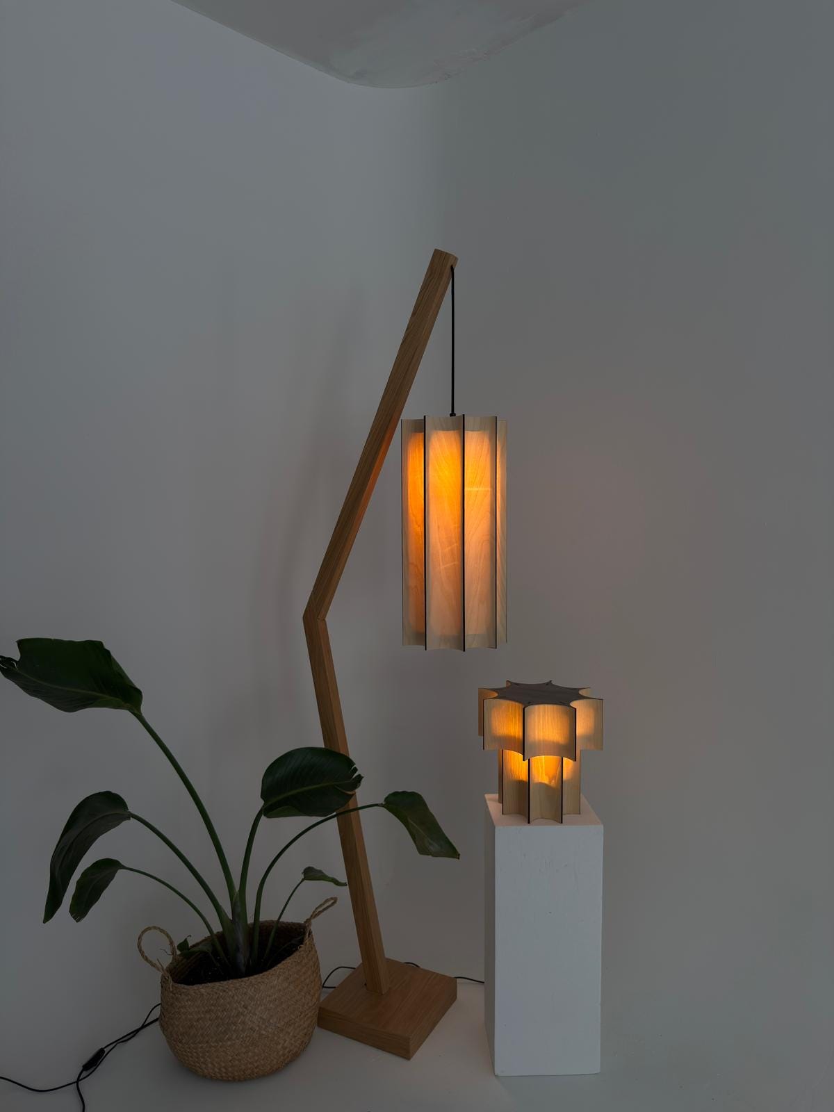 Wood floor lamp | Mid Century Modern | Minimalist floor lamp | Driftwood lamp | Farmhouse Lamp | Tall Lamp | Rustic Floor Lamp | Unique lamp